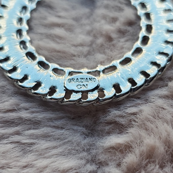 ♻️DONATED ♻️ 💄TAKE IT SALE💋🥂"Graziano Circular Earrings - Picture 5 of 5